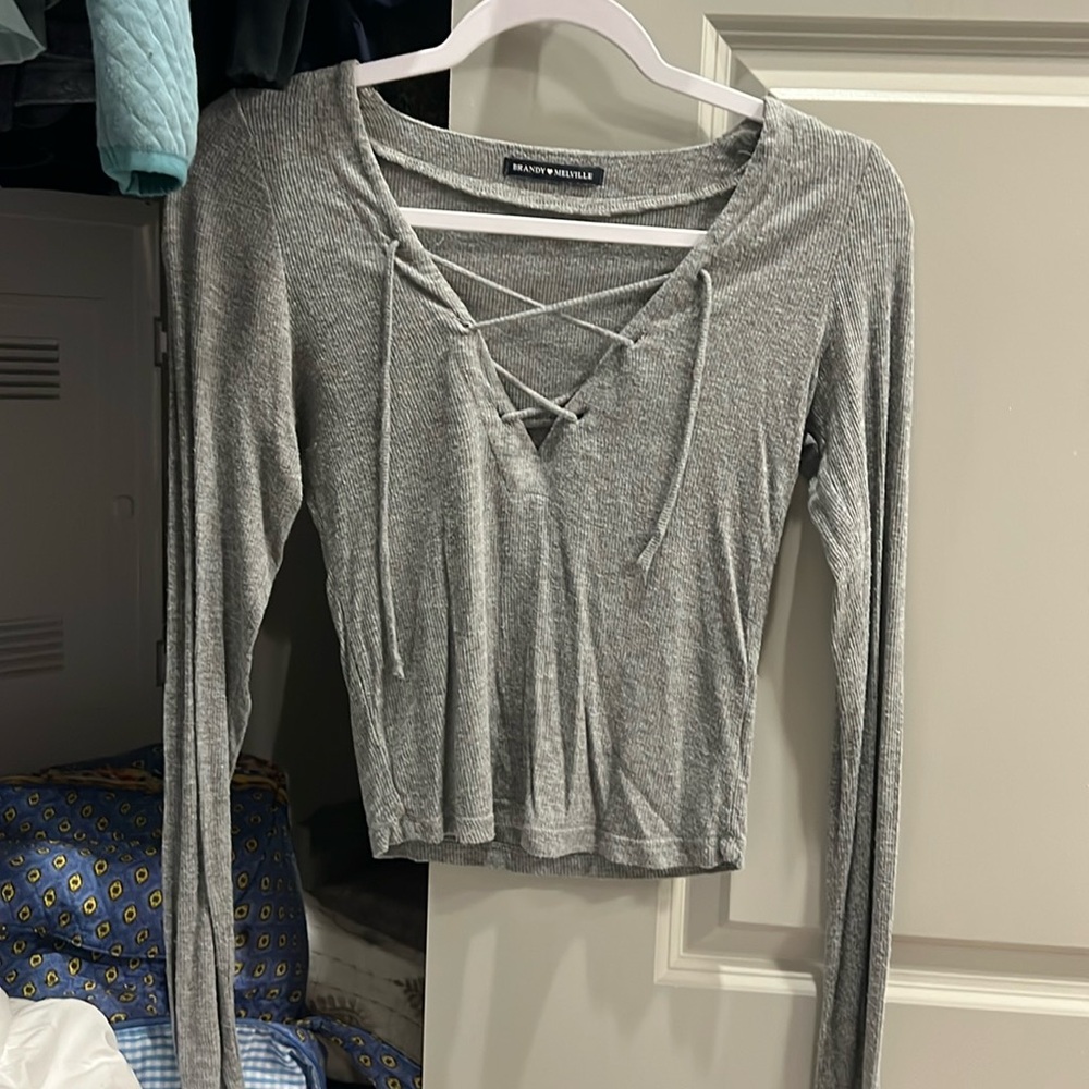 Brandy Melville lace up crop top